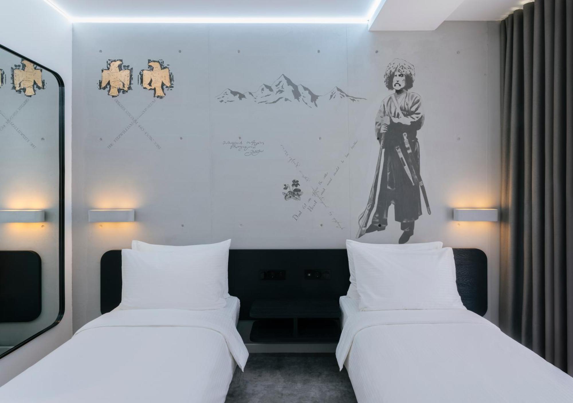 מלון Golden Tulip Design טביליסי מראה חיצוני תמונה