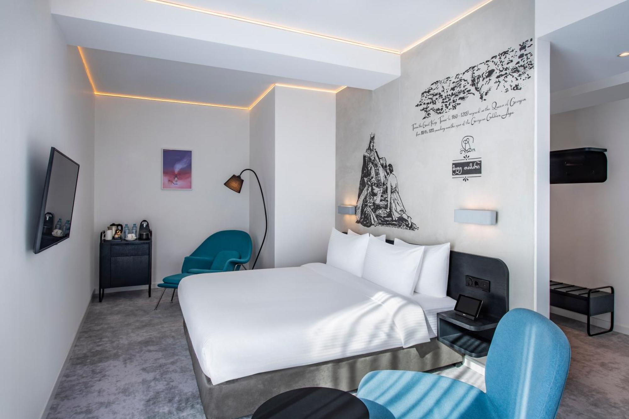 מלון Golden Tulip Design טביליסי מראה חיצוני תמונה