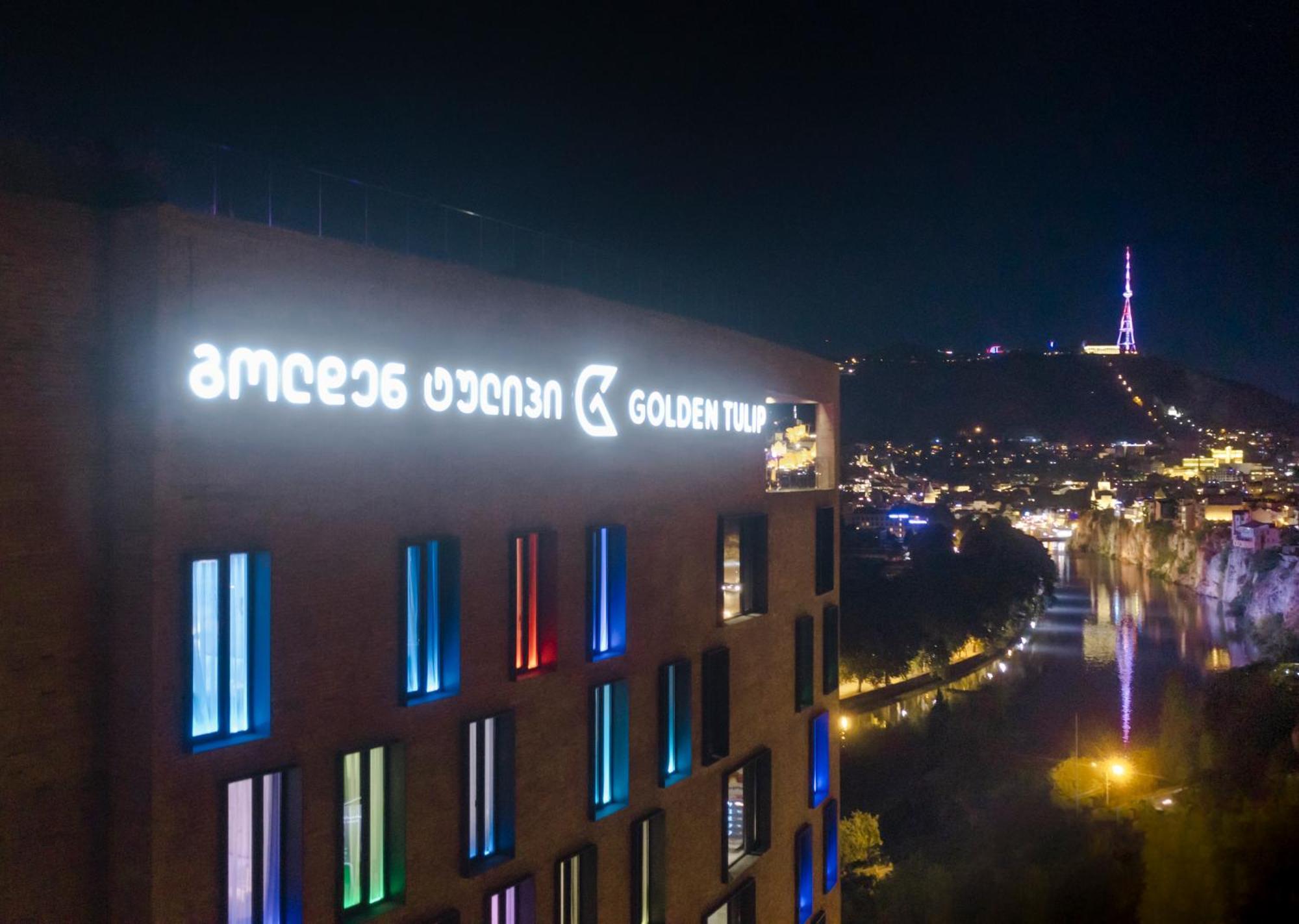 מלון Golden Tulip Design טביליסי מראה חיצוני תמונה
