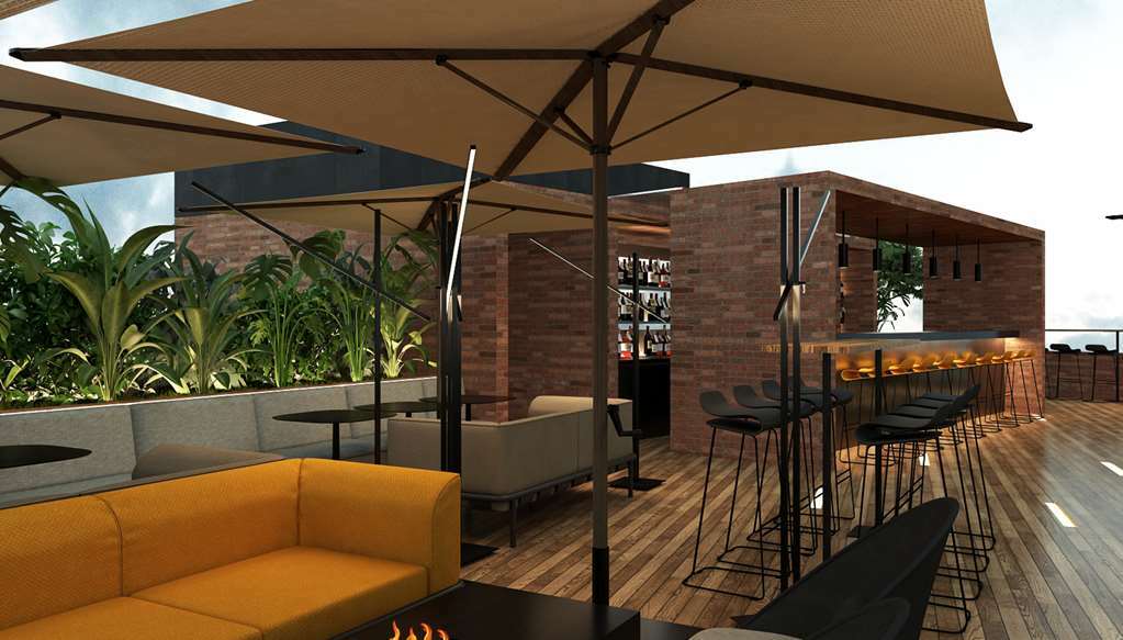מלון Golden Tulip Design טביליסי מסעדה תמונה